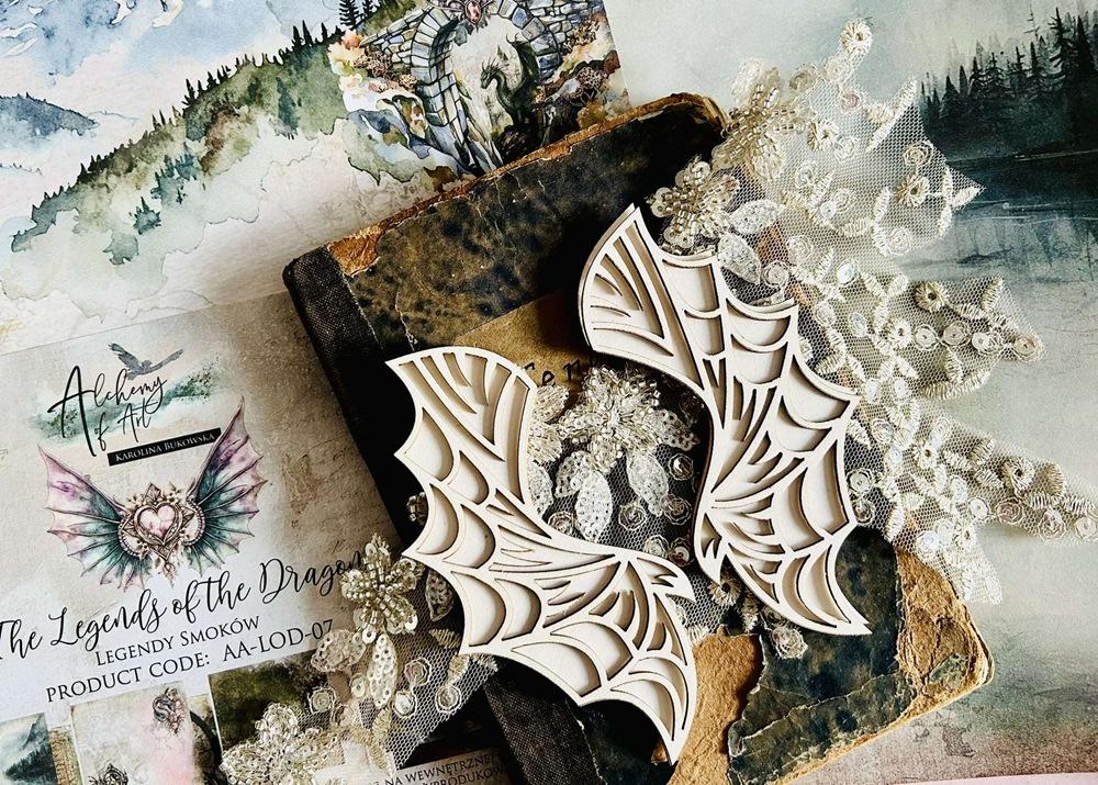 Chipboard Wings 2, The Legends Of The Dragons, 17x12,5cm, 2 layers Chipboard Wings 2, The Legends Of The Dragons, 17x12,5cm, 2 layers