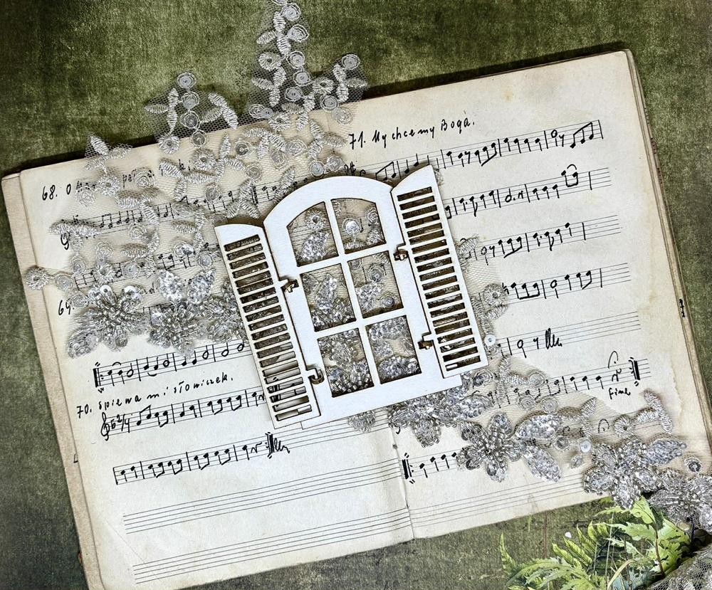 Chipboard Big Window, In Silence 12x13cm