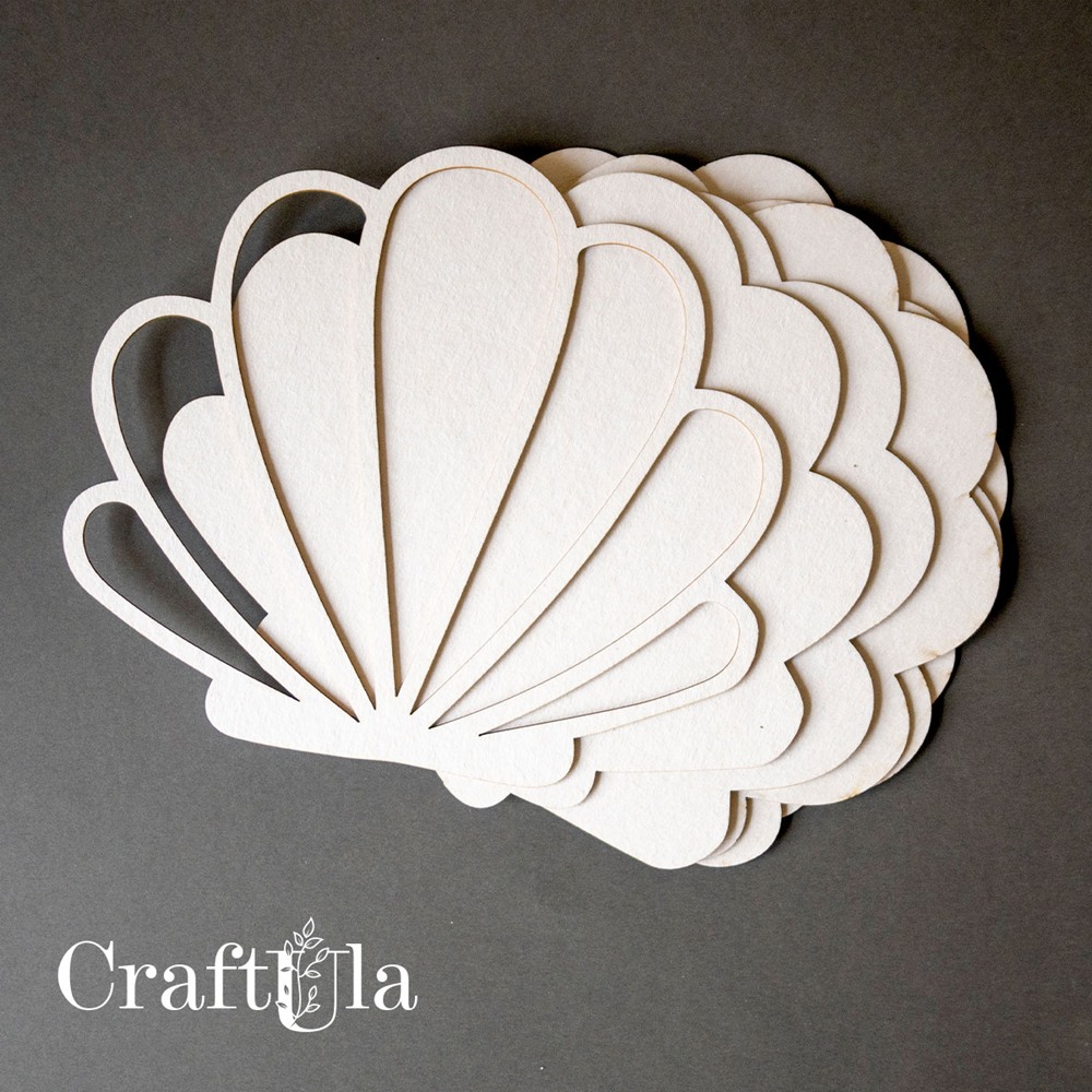 Chipboard album base Seashell 1 Small (cover + 5 pages 15x15x0,15cm) Chipboard album base Seashell 1 Small (cover + 5 pages 15x15x0,15cm)