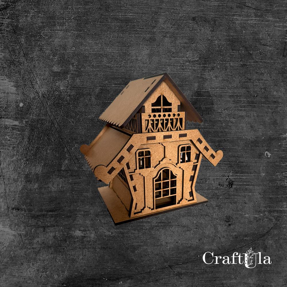 HDF House 493 (height around 18 cm)